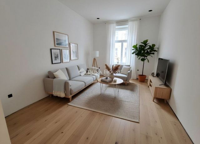 Eladó téglalakás, Budapesten, IX. kerületben 53.7 M Ft, 2 szobás