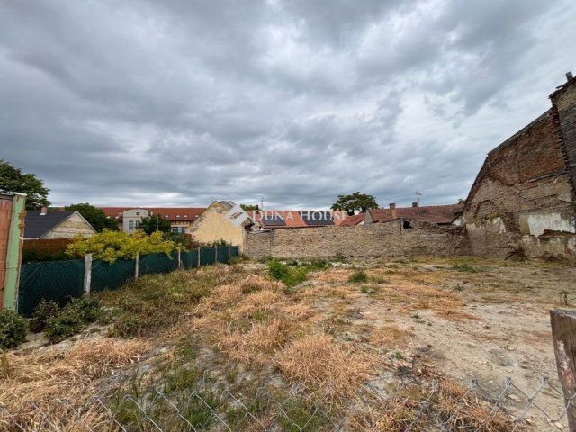 Eladó telek, Kecskeméten 32.5 M Ft / költözzbe.hu