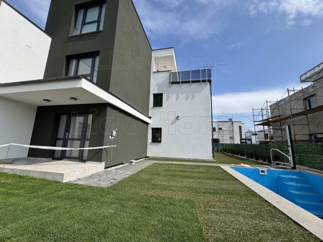 Eladó téglalakás, Siófokon 71 M Ft, 3 szobás