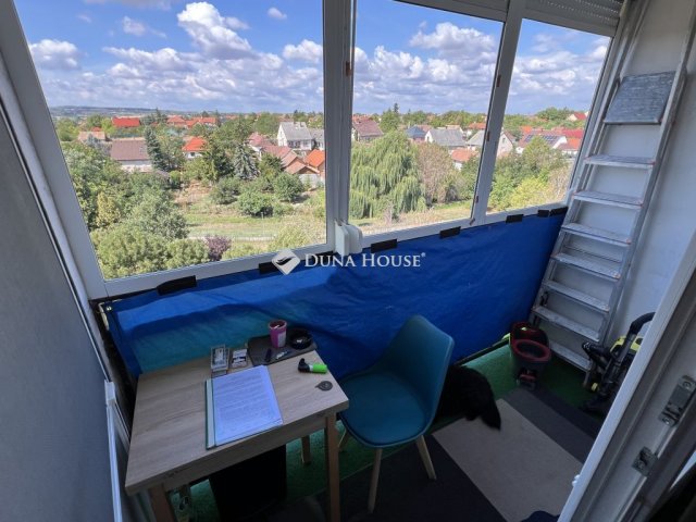 Eladó panellakás, Móron, Vértes utcában 40 M Ft, 2 szobás