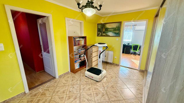 Eladó téglalakás, Üllőn 125 M Ft, 5 szobás