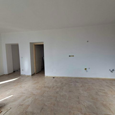 Eladó téglalakás, Monoron 67.9 M Ft, 3 szobás