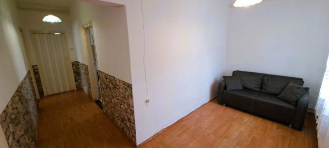 Eladó családi ház, Tácon 49.9 M Ft, 2 szobás