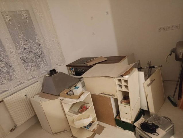 Eladó panellakás, Tatabányán 44.2 M Ft, 2 szobás