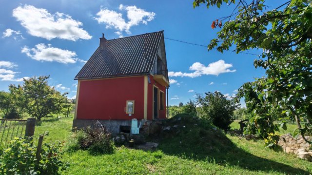 Eladó családi ház, Szigetváron 6 M Ft, 1 szobás