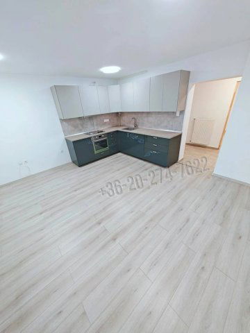 Eladó téglalakás, Egerben 74 M Ft, 3 szobás