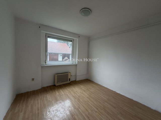 Eladó téglalakás, Lentiben 25 M Ft, 2 szobás