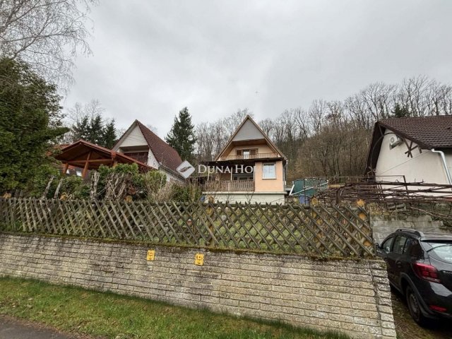 Eladó nyaraló, Magyarhertelenden 35.9 M Ft, 3 szobás