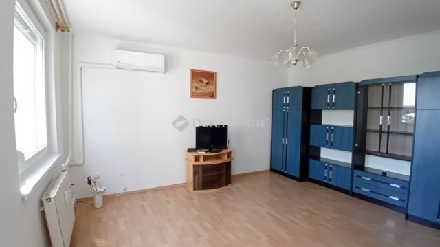 Eladó panellakás, Siófokon 45.9 M Ft, 2 szobás