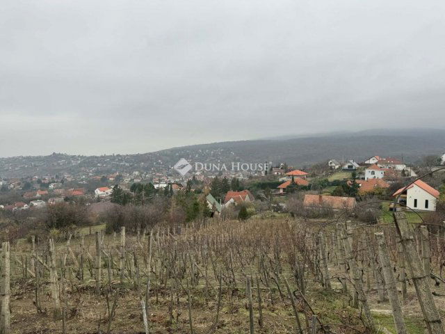Eladó telek, Pécsett 30 M Ft / költözzbe.hu