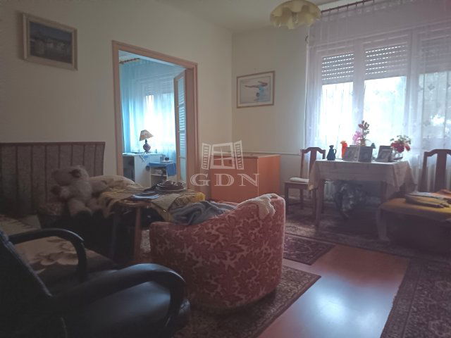 Eladó családi ház, Veresegyházon 88.5 M Ft, 3 szobás