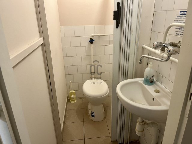 Kiadó iroda, Kecskeméten 190 E Ft / hó / költözzbe.hu