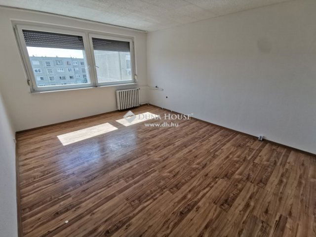 Eladó panellakás, Nagykőrösön 25 M Ft, 1 szobás