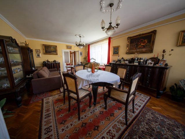 Eladó családi ház, Derecskén 75 M Ft, 7 szobás