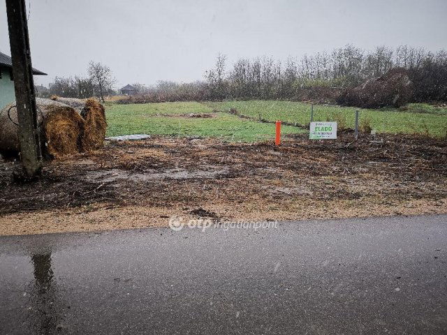 Eladó telek, Perkátán 11.9 M Ft / költözzbe.hu