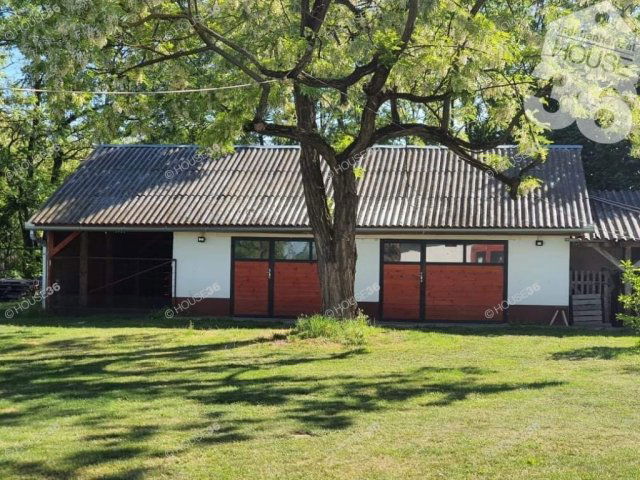 Eladó ipari ingatlan, Lajosmizsén 99.9 M Ft / költözzbe.hu