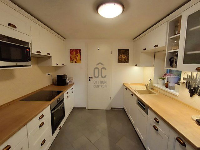 Eladó nyaraló, Szentendrén 84.9 M Ft, 2 szobás