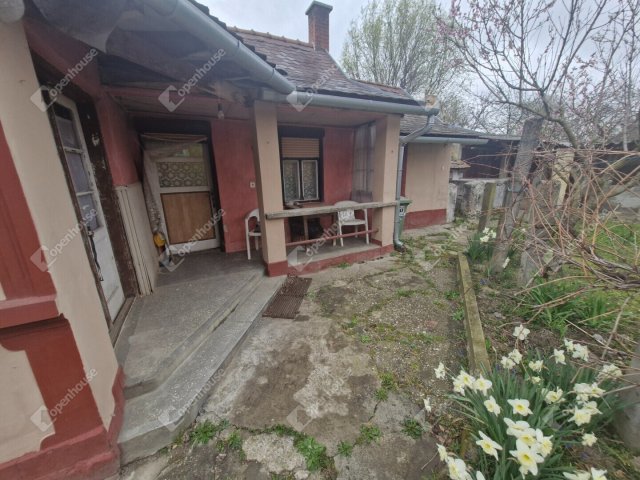 Eladó családi ház, Zalakomáron 16.5 M Ft, 3 szobás