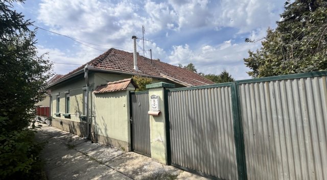 Eladó családi ház, Gyulán 38 M Ft, 2 szobás