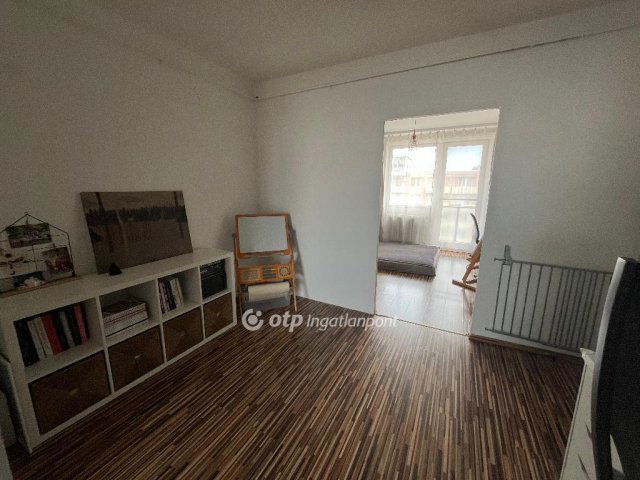 Eladó panellakás, Budapesten, XV. kerületben 69.9 M Ft
