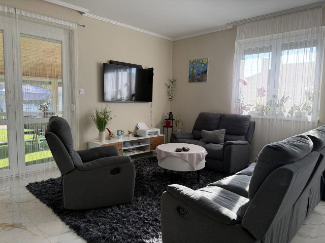 Eladó családi ház, Ebesen 129.9 M Ft, 1+4 szobás