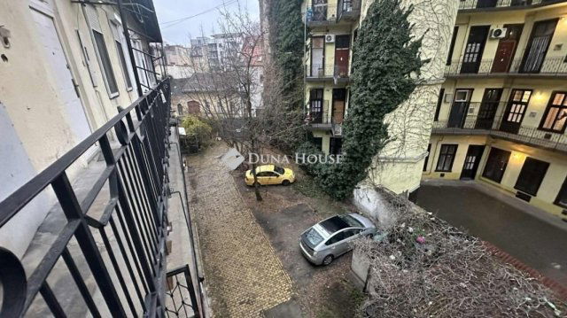 Eladó téglalakás, Budapesten, VIII. kerületben 36 M Ft, 1 szobás