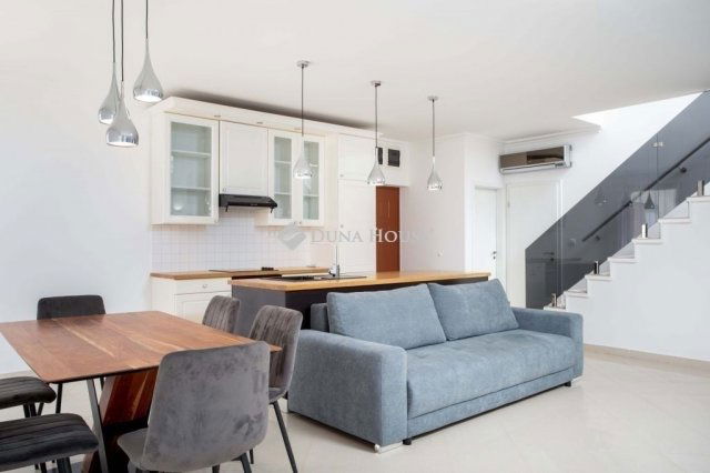 Eladó téglalakás, Kecskeméten 129.99 M Ft, 4 szobás