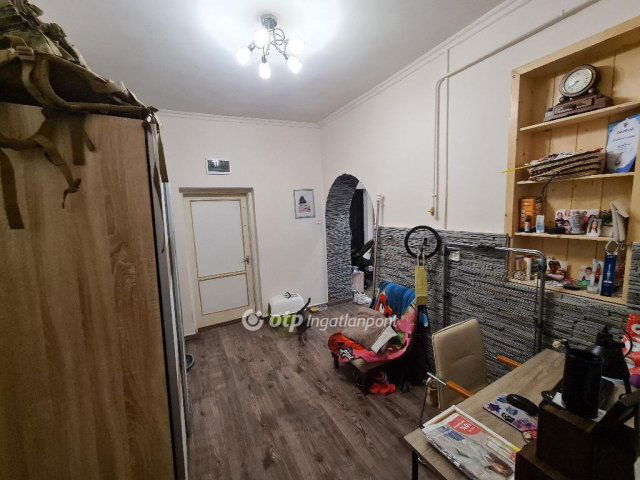 Eladó családi ház, Mikepércsen 59 M Ft, 2+3 szobás