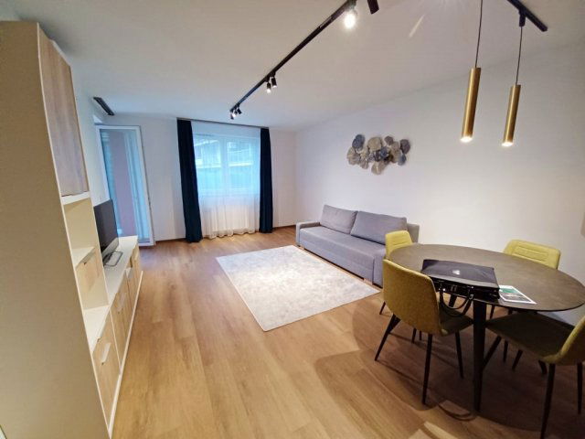 Eladó téglalakás, Budapesten, XVI. kerületben, Nyitra utcában