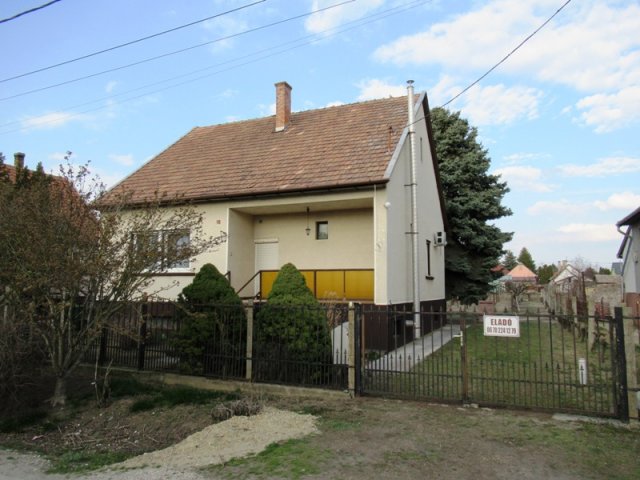 Eladó családi ház, Inárcson 67 M Ft, 3 szobás