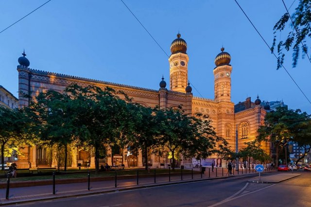 Eladó téglalakás, Budapesten, VII. kerületben, Dohány utcában