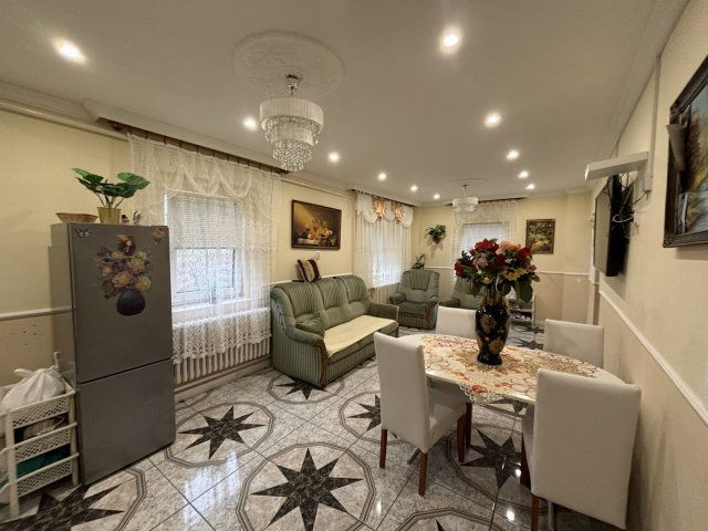 Eladó családi ház, Mezőcsáton 22 M Ft, 3 szobás