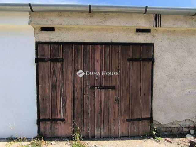 Eladó ipari ingatlan, Mosonmagyaróváron 9.9 M Ft