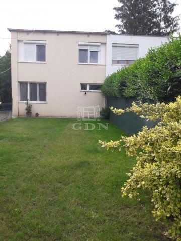 Eladó családi ház, Gödön 103 M Ft, 6 szobás