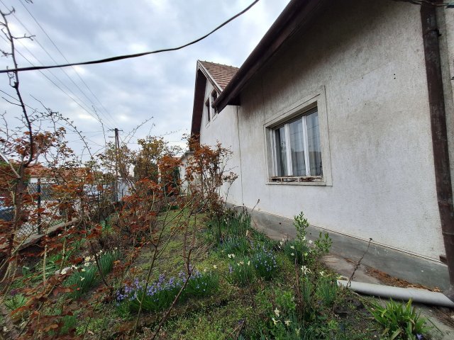 Eladó téglalakás, Győrött 62.9 M Ft, 2 szobás