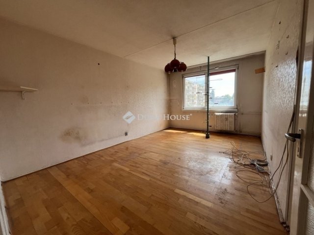 Eladó panellakás, Budapesten, XV. kerületben 62.9 M Ft, 2 szobás