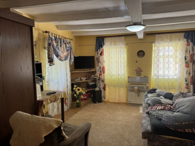 Eladó családi ház, Kiskörén 7.5 M Ft, 4 szobás