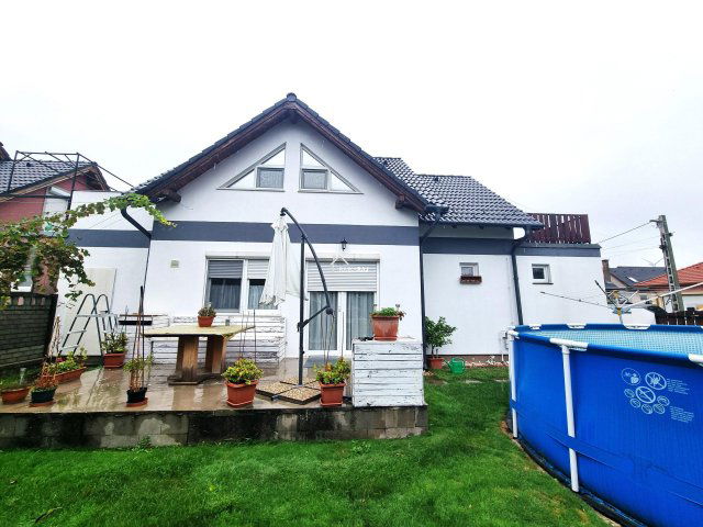 Eladó ikerház, Levélen 79 M Ft, 2+2 szobás