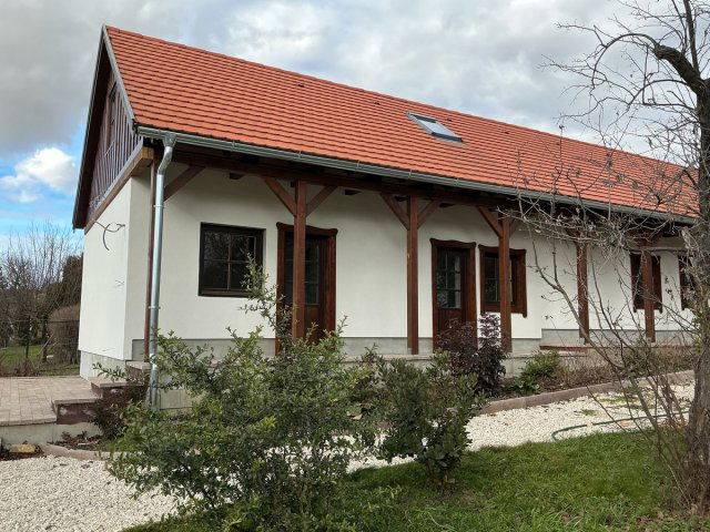 Eladó családi ház, Balatonfőkajáron 127 M Ft, 3+1 szobás