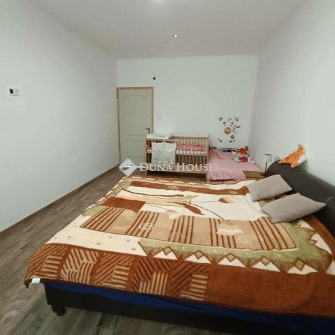 Eladó családi ház, Lajosmizsén 80 M Ft, 3 szobás