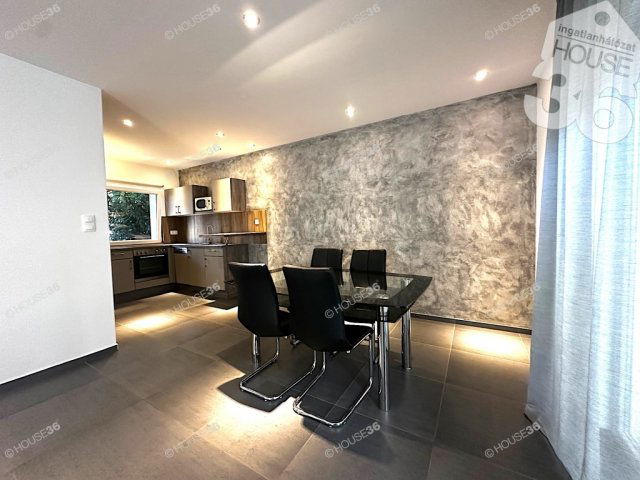 Eladó családi ház, Kecskeméten 66.7 M Ft, 3 szobás