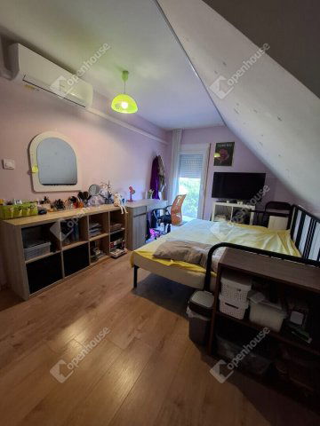 Eladó családi ház, Csatáron 98.5 M Ft, 6 szobás