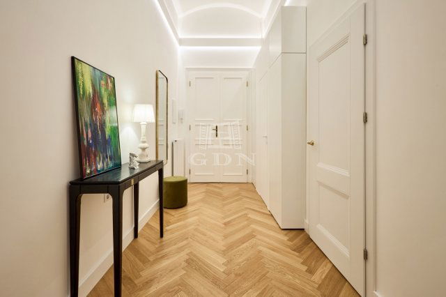 Eladó téglalakás, Budapesten, VI. kerületben 189 M Ft, 3 szobás