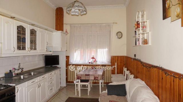 Eladó családi ház, Gyöngyösön 55 M Ft, 3 szobás