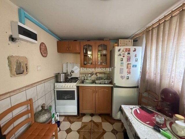 Eladó családi ház, Budapesten, IV. kerületben 38 M Ft, 2 szobás