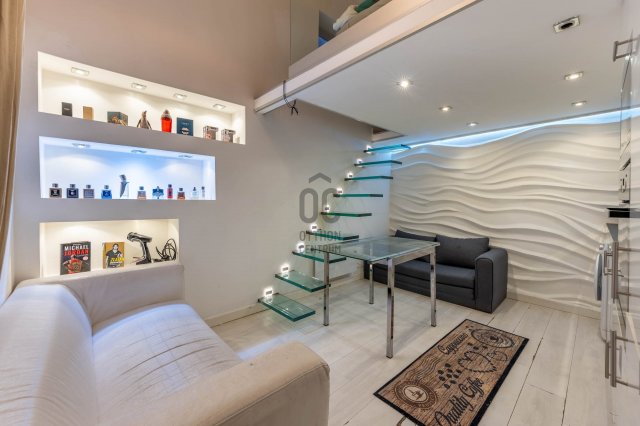 Eladó téglalakás, VI. kerületben, Vörösmarty utcában