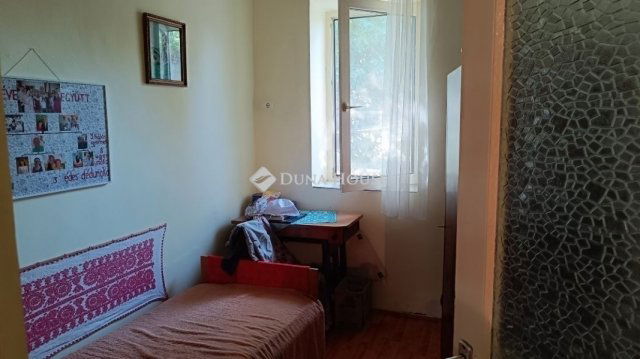 Eladó családi ház, Zsámbokon 32 M Ft, 3 szobás