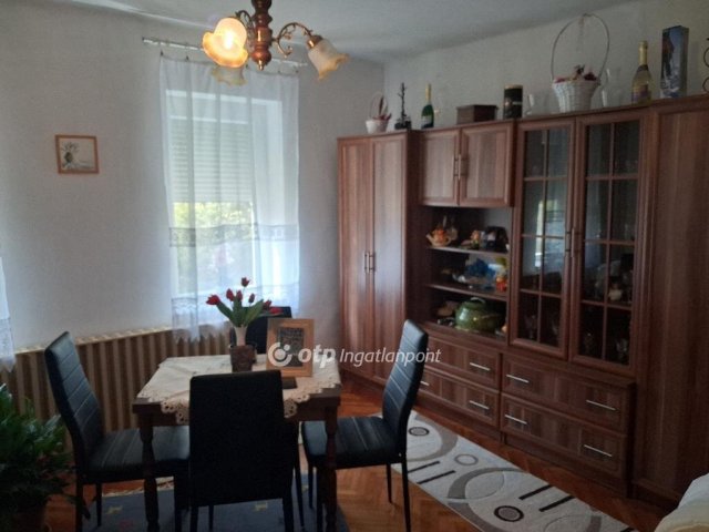 Eladó családi ház, Tényőn 52.9 M Ft, 3 szobás