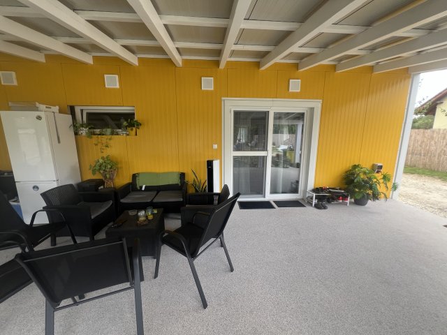 Eladó családi ház, Deszken 148 M Ft, 4 szobás