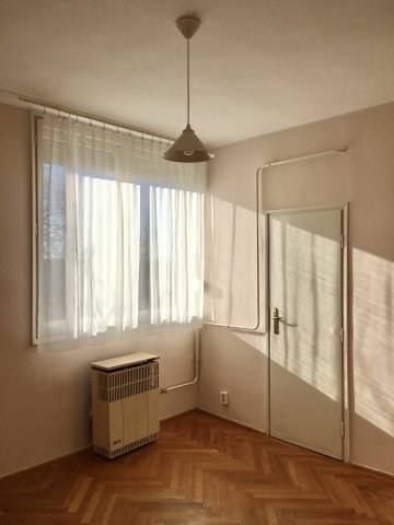 Eladó téglalakás, Cegléden 42.99 M Ft, 2 szobás